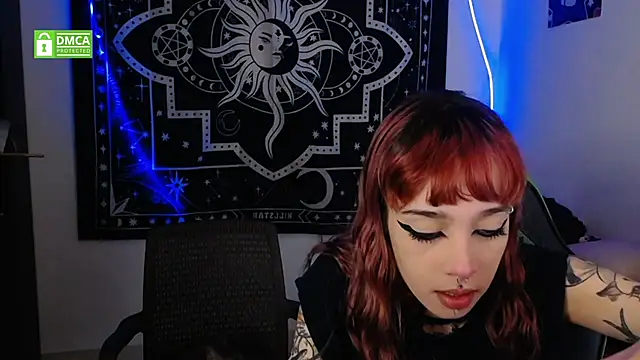 Snapshot of lovelockedlips chatting on October 11, 2025, 3:06 am lovelockedlips online show from October 11, 2025, 3:06 am