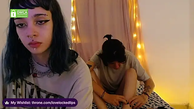 Snapshot of lovelockedlips chatting on February 16, 2026, 5:25 am lovelockedlips online show from February 16, 2026, 5:25 am