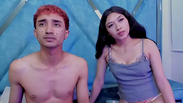 LauryAndNarem69 online show from December 3, 2025, 6:21 am