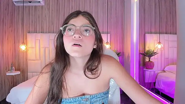 DulceVela  online show from September 26, 2025, 10:47 pm