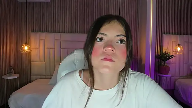 DulceVela  online show from October 2, 2025, 10:39 pm