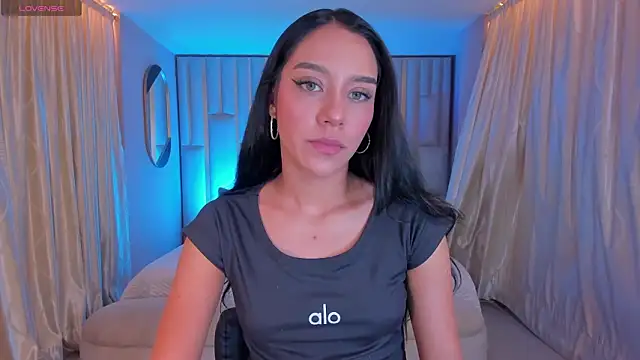 AmaliaCrus online show from February 5, 2026, 8:02 pm