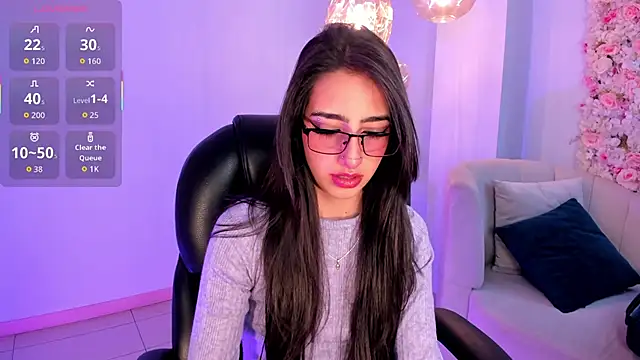 Snapshot of LarisaSmirnov chatting on October 4, 2025, 3:04 am LarisaSmirnov online show from October 4, 2025, 3:04 am