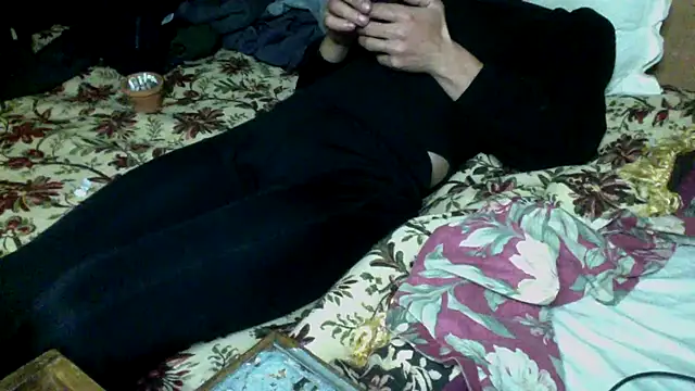 Snapshot of JoaoPinto0 chatting on November 8, 2025, 12:33 am JoaoPinto0 online show from November 8, 2025, 12:33 am