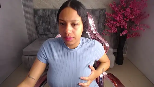 zhara rose s online show from September 16, 2025, 3:40 am