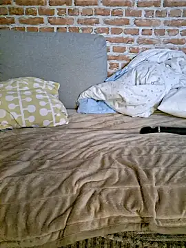 Snapshot of naturliebe chatting on April 14, 2026, 10:43 am naturliebe online show from April 14, 2026, 10:43 am