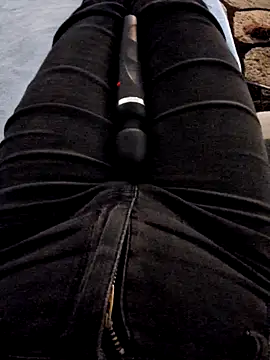 Snapshot of naturliebe chatting on April 15, 2026, 6:53 am naturliebe online show from April 15, 2026, 6:53 am