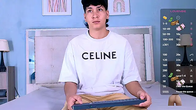 Snapshot of Jhojan_twink chatting on September 30, 2025, 11:59 am Jhojan twink online show from September 30, 2025, 11:59 am