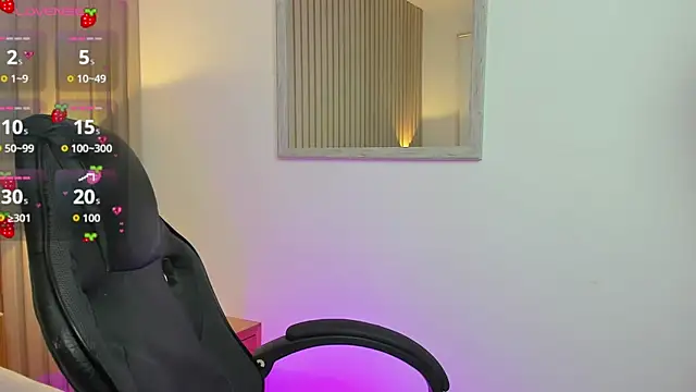 nina blake online show from October 10, 2025, 7:35 pm