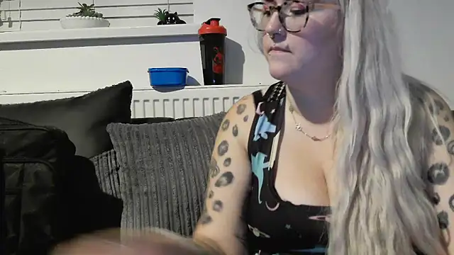 Sizzling Indie36 online show from September 8, 2025, 11:37 pm