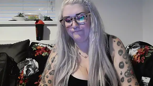 Sizzling Indie36 online show from September 17, 2025, 6:09 pm