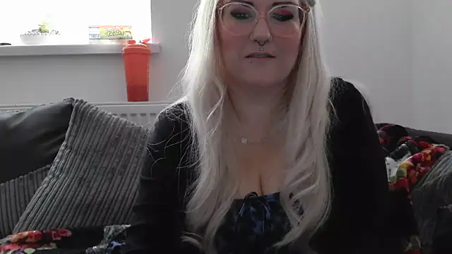 Sizzling Indie36 online show from September 23, 2025, 9:12 am