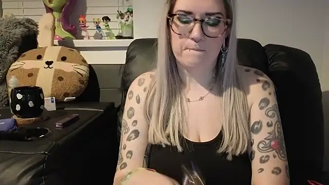 Sizzling Indie36 online show from March 25, 2026, 11:33 pm