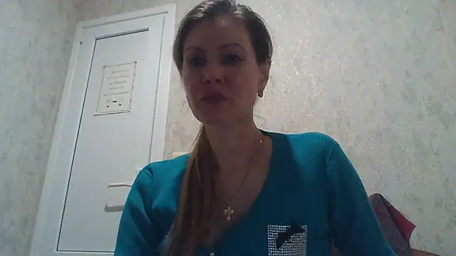 Eva Neon online show from March 17, 2025, 8:19 pm