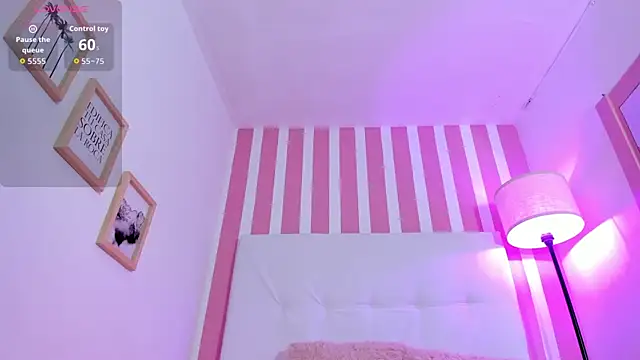 Molly h0t online show from May 9, 2026, 12:43 pm