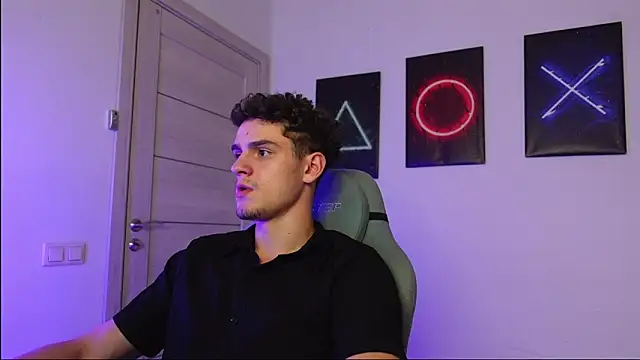 Snapshot of Brad_Holloway chatting on September 22, 2025, 12:51 pm Brad Holloway online show from September 22, 2025, 12:51 pm