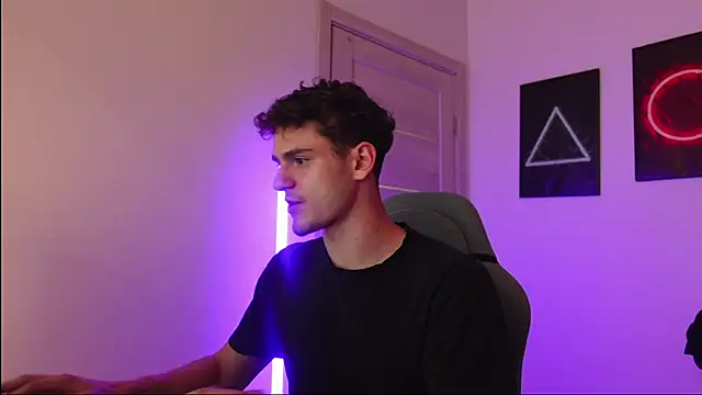 Snapshot of Brad_Holloway chatting on September 24, 2025, 1:36 pm Brad Holloway online show from September 24, 2025, 1:36 pm