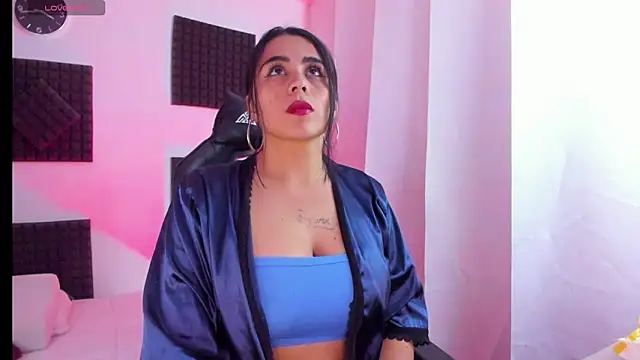 hannarusso online show from September 30, 2025, 8:47 pm