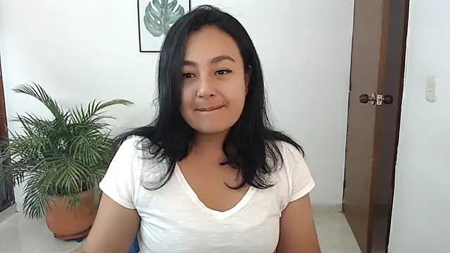 Themagicpotion online show from May 20, 2026, 3:51 pm