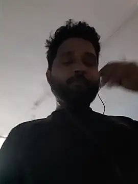 Snapshot of John96999 chatting on November 4, 2025, 7:29 am John96999 online show from November 4, 2025, 7:29 am