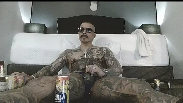 danilog515 online show from September 20, 2025, 4:13 am