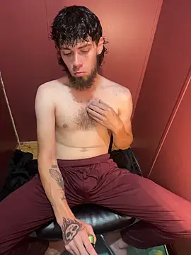 bwcizThrobbing online show from October 29, 2025, 8:38 am