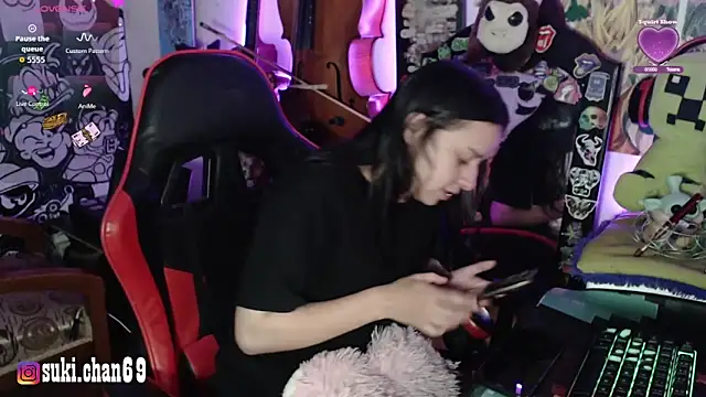 Sukychan  online show from November 16, 2025, 8:14 pm