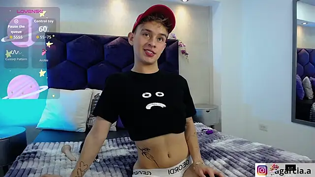 LiamWildx20 online show from September 11, 2025, 4:45 am