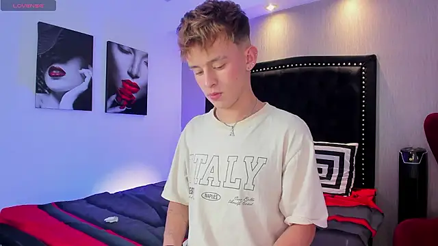 LiamWildx20 online show from February 22, 2026, 6:46 am