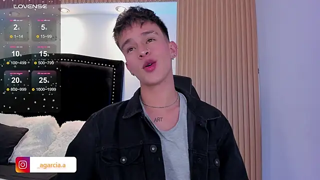 LiamWildx20 online show from June 26, 2026, 4:50 am