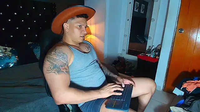 ethan dalton  online show from January 6, 2026, 3:43 am