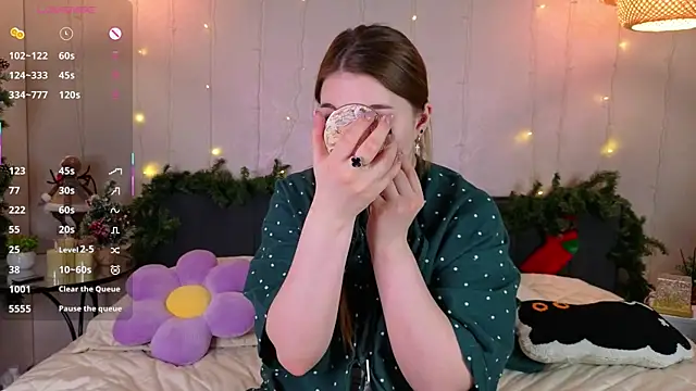 ConstanceHelms online show from January 6, 2026, 5:11 am