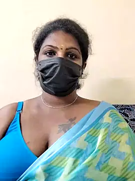 Snapshot of poojaa-rani chatting on March 20, 2025, 11:12 pm poojaa-rani online show from March 20, 2025, 11:12 pm