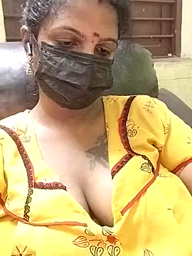 Snapshot of poojaa-rani chatting on November 22, 2025, 5:23 pm poojaa-rani online show from November 22, 2025, 5:23 pm