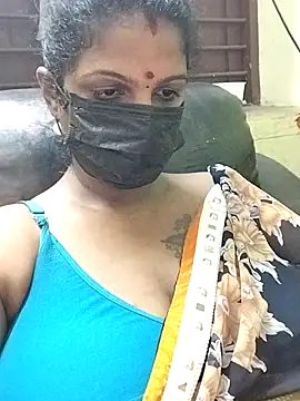 Snapshot of poojaa-rani chatting on December 4, 2025, 6:05 pm poojaa-rani online show from December 4, 2025, 6:05 pm