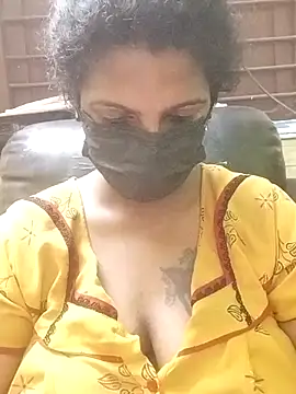 Snapshot of poojaa-rani chatting on March 6, 2026, 6:15 pm poojaa-rani online show from March 6, 2026, 6:15 pm