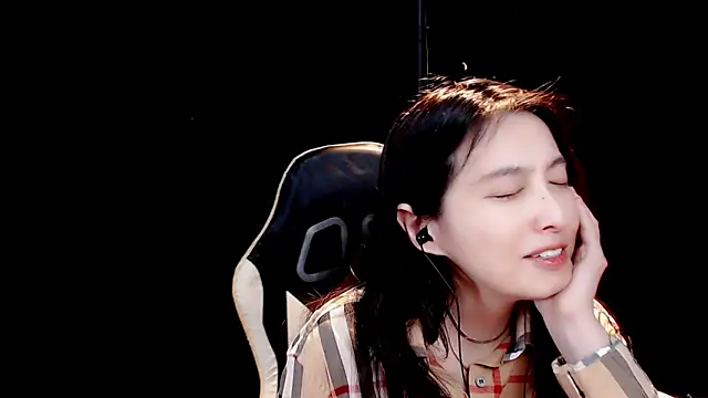 Snapshot of 9ban chatting on March 20, 2025, 7:58 am 9ban online show from March 20, 2025, 7:58 am