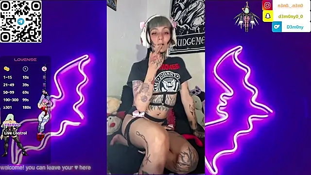 d3m0ny0 0 online show from April 15, 2026, 2:29 am