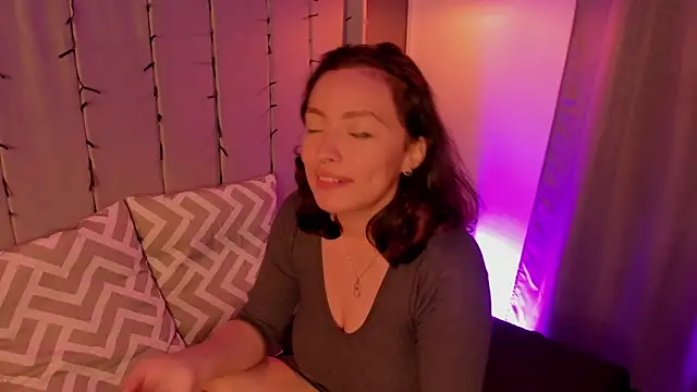 Snapshot of Angelica_Moon21 chatting on September 26, 2025, 4:16 am Angelica Moon21 online show from September 26, 2025, 4:16 am