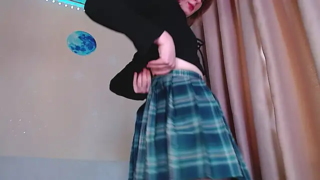 Snapshot of c0ralynx chatting on September 17, 2025, 10:39 am c0ralynx online show from September 17, 2025, 10:39 am