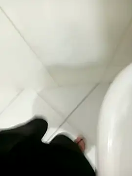 Snapshot of Dglo0000 chatting on January 10, 2026, 7:26 pm Dglo0000 online show from January 10, 2026, 7:26 pm