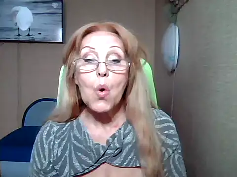 Margo Sweety online show from March 17, 2025, 7:46 am
