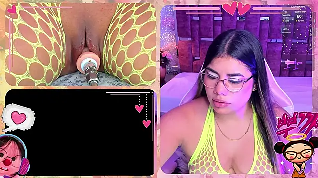 IsaCutie online show from November 28, 2025, 8:44 pm