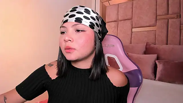 abby roux online show from February 5, 2026, 3:22 am