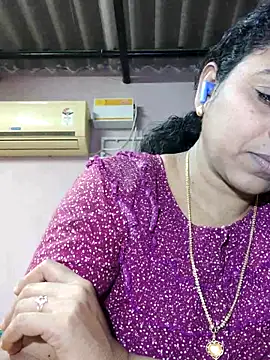 JENNIFERtamil online show from March 19, 2026, 1:04 pm