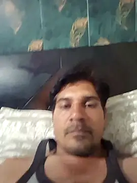 johnny8731 online show from June 24, 2026, 5:23 pm