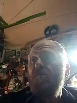 bigdguy6969 online show from June 27, 2026, 7:13 am