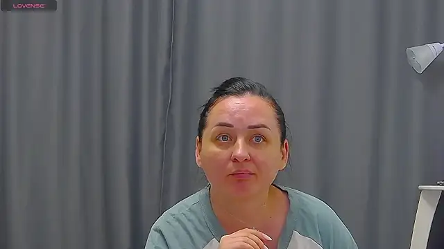 Viktoriafayx online show from June 23, 2026, 4:05 pm