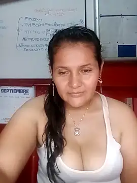 katy123-hot online show from September 29, 2025, 1:00 am
