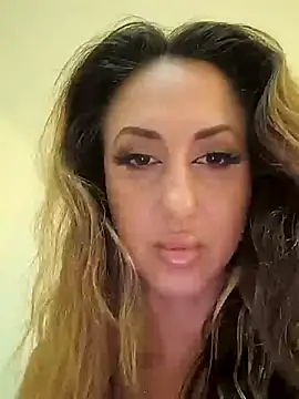 Brilliant-Splashes online show from February 8, 2026, 1:09 am